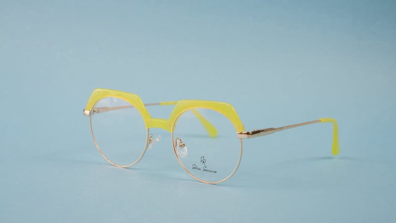 Gafas de estilo Luna Optica sobre ruedas