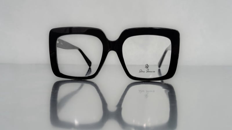 Officer de Optica Sobre Ruedas